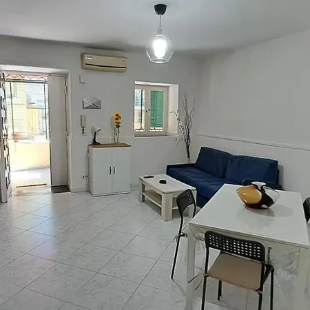 Airb&b 170 Naples